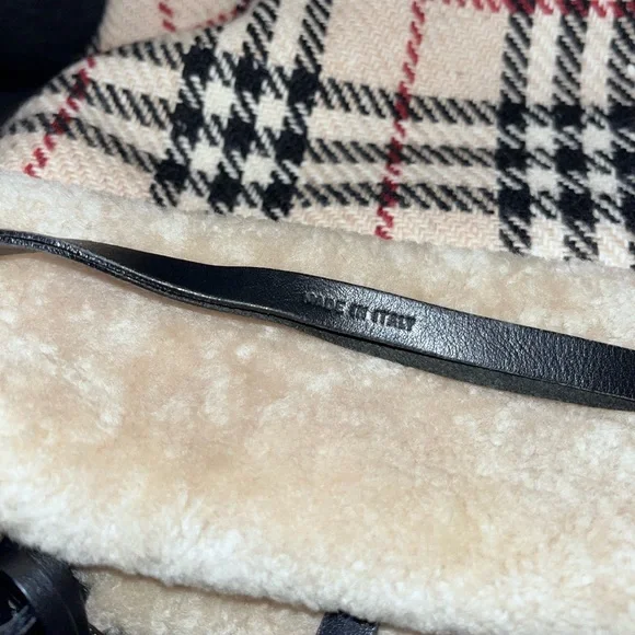 Burberry: Sherpa Fur Shearling Nova Check Reversible Tote ❤️ (rare find) - Picture 7 of 16